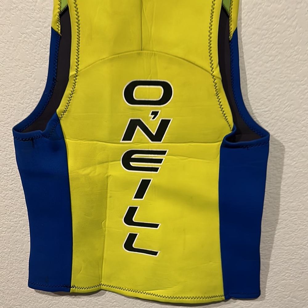O’Neil Wetsuit top - Picture 5 of 5